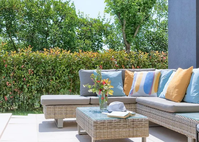 빌라 Luxury Hedone With Heated Pool, Welness And Playground Rakalj