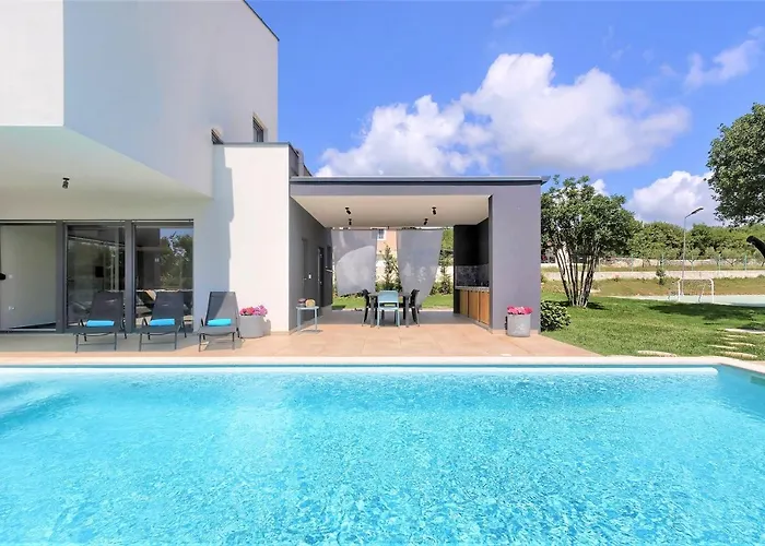 빌라 Luxury Hedone With Heated Pool, Welness And Playground