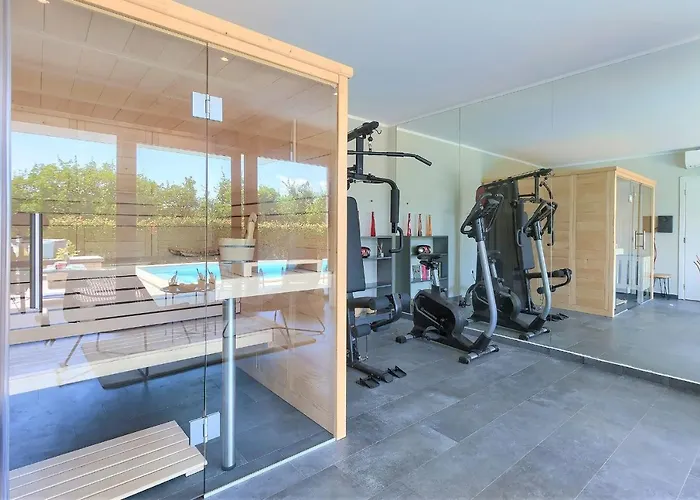 Luxury Hedone With Heated Pool, Welness And Playground * Rakalj