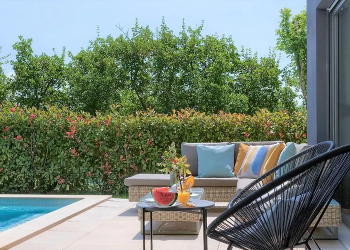 Luxury Hedone With Heated Pool, Welness And Playground