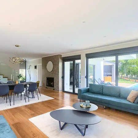 Luxury Hedone With Heated Pool, Welness And Playground Rakalj