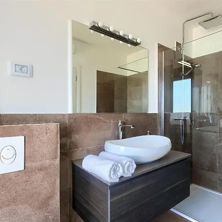 Luxury Hedone With Heated Pool, Welness And Playground * Rakalj