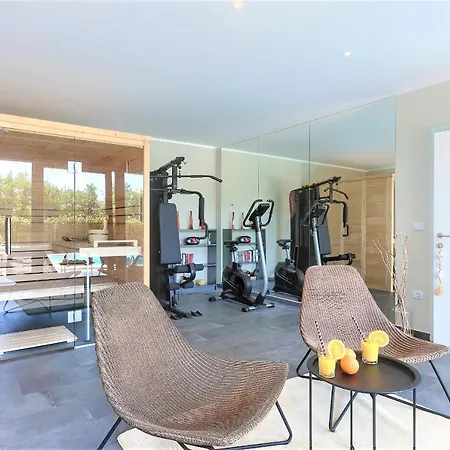 Luxury Hedone With Heated Pool, Welness And Playground * Rakalj