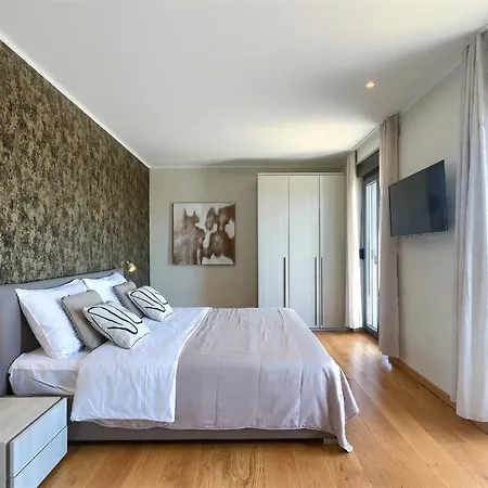 Villa Luxury Hedone With Heated Pool, Welness And Playground