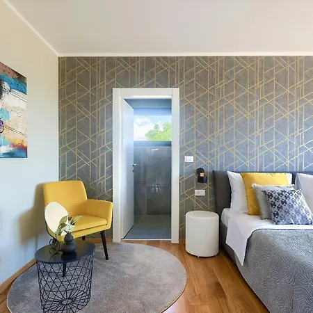 Luxury Hedone With Heated Pool, Welness And Playground *