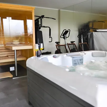 Villa Luxury Hedone With Heated Pool, Welness And Playground