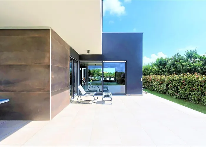 Luxury Hedone With Heated Pool, Welness And Playground